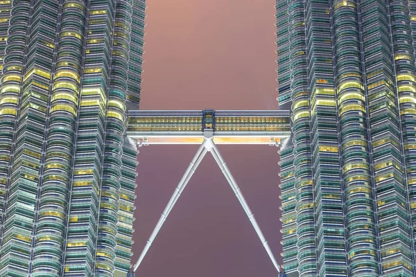 KUALA LUMPUR, MALAYSIA - JANUARY 15: Petronas Towers — стокове фото