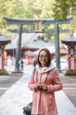 Kadın Tay Seyahat Japonya'da.