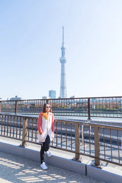 Asia women travel in near by Tokyo sky tree in Japan. — Stock Photo, Image