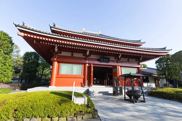 11 月 - 東京都 20,2016: 浅草寺は有名な古代寺院 — ストック写真