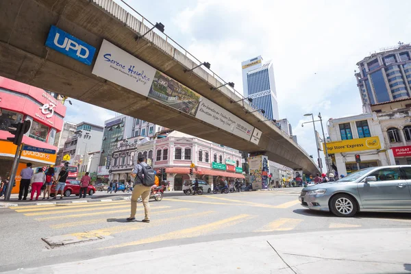 Kuala Lumpur, Malasia-ENERO 18,2017: La línea de metro en downtow — Foto de Stock