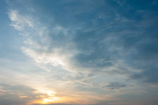 Wolkendek Bij Zonsondergang Seizoen Zomer Wolk Lucht Zonsondergang — Stockfoto