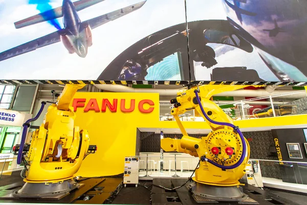 Fanuc Robot Salon le Bourget Paris plan utrymme — Stockfoto