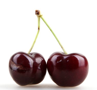 beyaz arkaplanda izole kirazlar