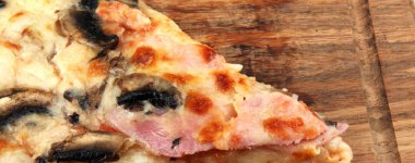 taze pişmiş pizza malzemeleri