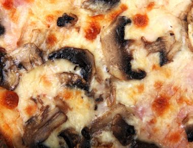 taze pişmiş pizza malzemeleri