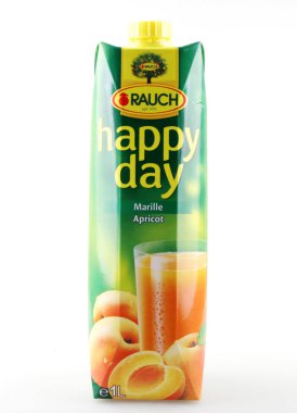 Ahyolu, Bulgaristan - 03 Ekim 2017: Doğal meyve suyu Rauch.