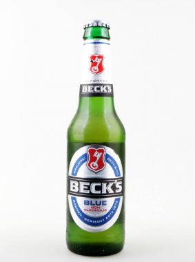 Ahyolu, Bulgaristan - 03 Ekim 2017: WHI üzerinde izole Becks bira