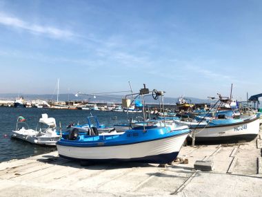 Nesebar, Bulgaristan - 06 Ekim 2017: Tatil beldesi ve antik kent Nesebar Bulgaristan.