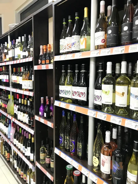 Pomorie Bulgaria Noviembre 2017 Botellas Vino Tienda Vinos —  Fotos de Stock