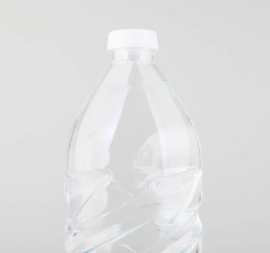 Plastik su şişesi - renkli görüntü