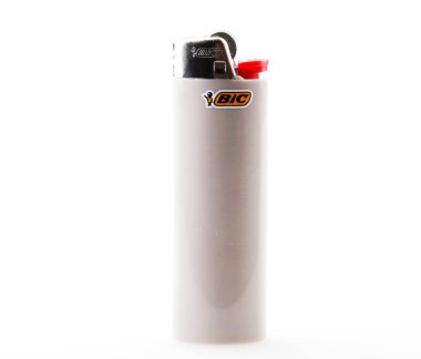 Pomorie, Bulgaristan - 03 Aralık 2019: Bic Lighter Klasiği Beyaz Arkaplanda İzole Edildi.
