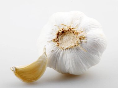 Beyaz Geçmişe Karşı Sarımsak karanfilinin Yakın Çekimi