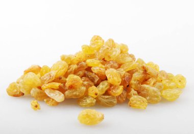 Beyaz Arkaplana Karşı Kuru Üzümlerin Yakın Çekimi