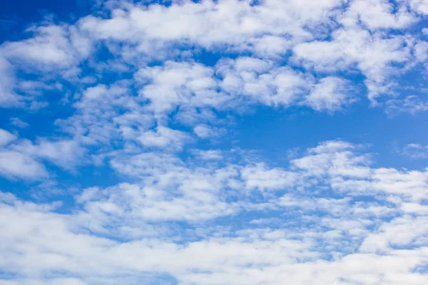 Низький Кут Зору Хмар Блакитному Небі — стокове фото