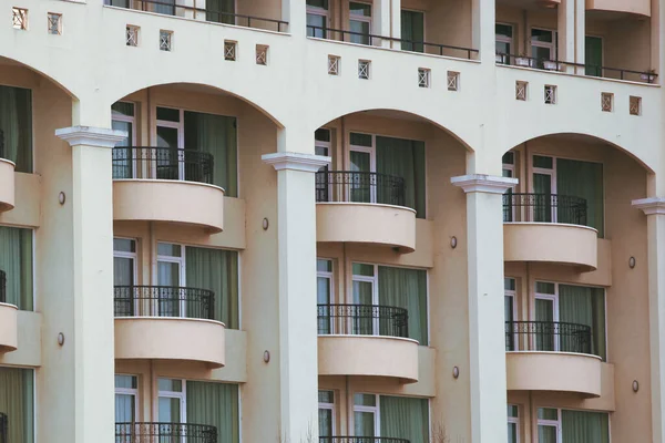 Nouveau Bâtiment Moderne Dans Complexe Résidentiel Urbain — Photo