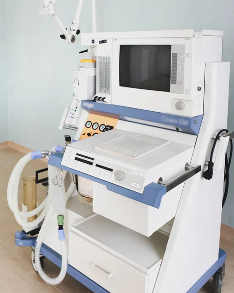 人工呼吸器の画像 病院呼吸器換気 患者の命を救う装置 集中治療室換気装置 — ストック写真