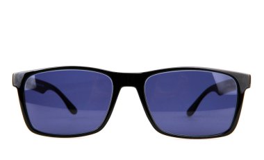 Beyaz Arka Plana Karşı Siyah Güneş Gözlüğü Yakın Çekim.