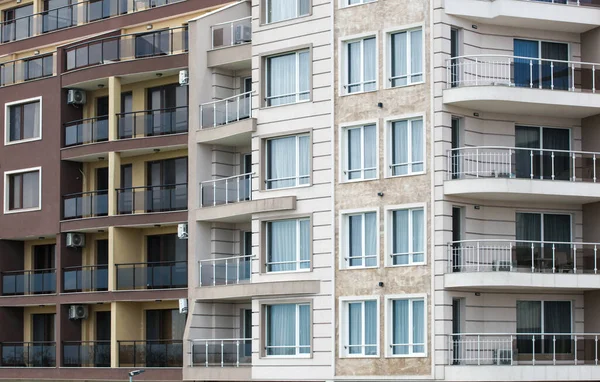 Nouveau Bâtiment Moderne Dans Complexe Résidentiel Urbain — Photo