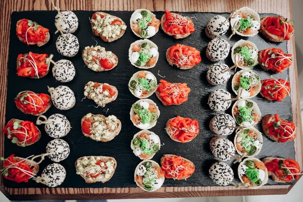 Sabroso Conjunto Bocadillos Arranque Bruschetta Surtido — Foto de Stock