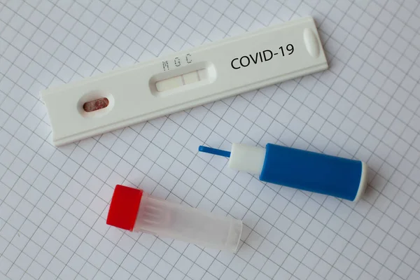 Covid 19检测呈阳性 Igg 意味着过去的感染 图库照片