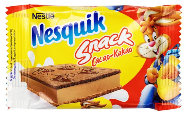 Nestle Nesquik Snack Cacao изолирован на белом — стоковое фото