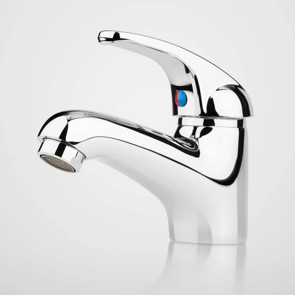 Moderna rostfria tap — Stockfoto