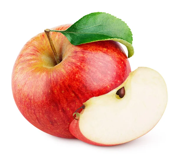Червоне яблуко фрукти зі скибочкою і зеленим листом ізольовані на білому — стокове фото