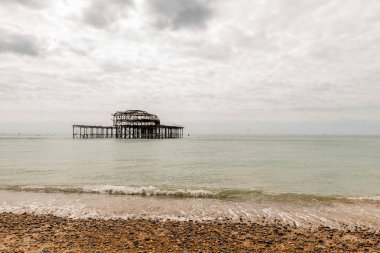 Brighton Pier gün görünümü yangından sonra