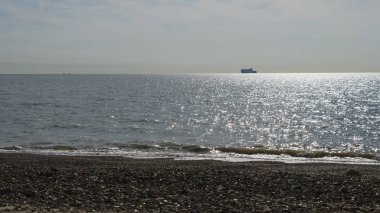 İngiliz deniz kenarında Flexistowe güneşli bir gün görünümü