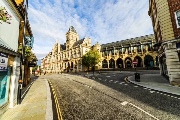 Gotik mimarisinin Northampton Guildhall binanın, İngiltere.