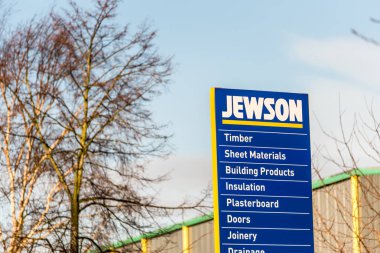 Northampton İngiltere 09 Aralık 2017: Jewson inşaatçılar tüccar logo işaret içinde Brackmills sanayi sitesi