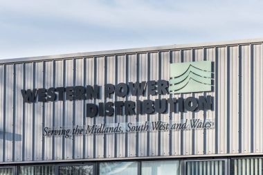 Northampton İngiltere 09 Aralık 2017: Western güç dağıtımı logo işaret içinde Brackmills sanayi sitesi