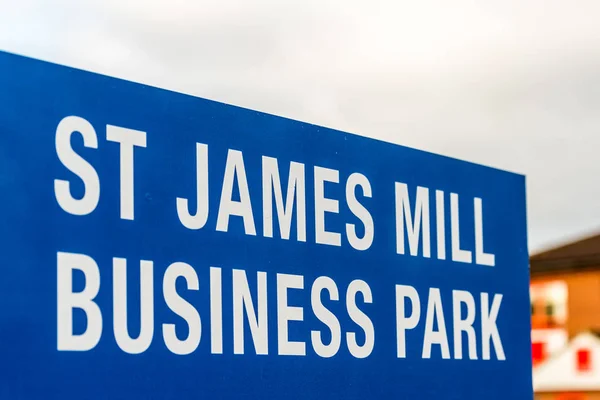 Нортгемптон Великобританії 2018 05 січня: St James млин бізнес-парку логотипу знак — стокове фото