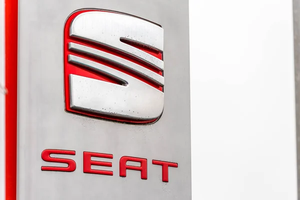 Northampton UK February 03 2018: Seat logo sign stand in Northampton Town Centre — Stock Photo, Image