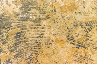 Döşemeler kaldırıldıktan sonra eski beton döşeme dokusu