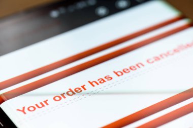 Akıllı telefon ekranındaki mesajınız iptal edildi.