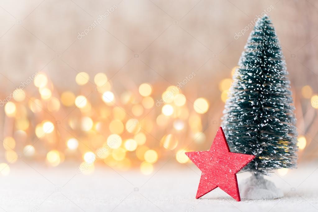 Christmas tree with bokeh wall background.