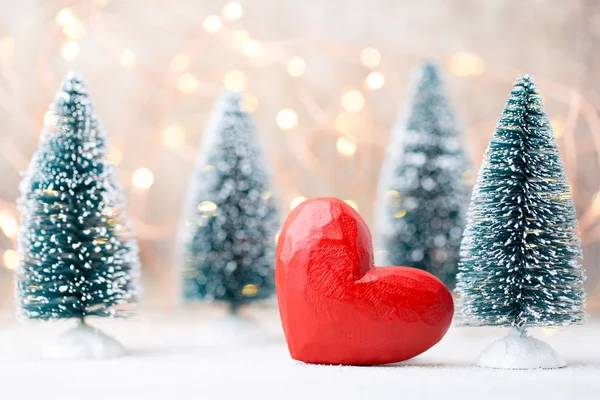 Árbol de Navidad con fondo de pared bokeh . —  Fotos de Stock