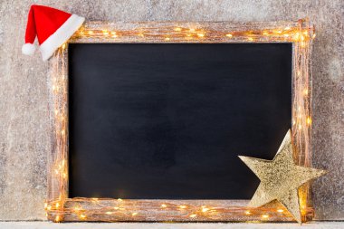 Noel rustik arka plan - vintage dalgalı ışıkları ile ahşap bir