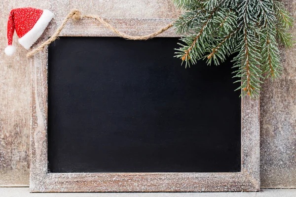 Natal quadro e decoração sobre fundo de madeira. — Fotografia de Stock