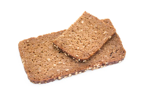 Шматочки житнього хліба ізольовані на білому тлі . — стокове фото