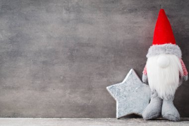 Noel gnome und Noel Baba şapkası. Noel desen. Arka plan üzerinde 