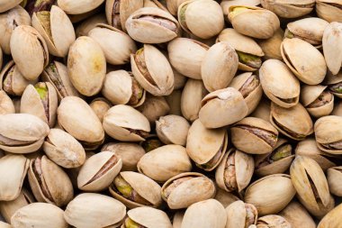 Kavrulmuş ve tuzlu fıstık kabuğu.