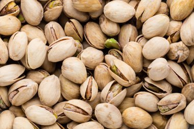 Kavrulmuş ve tuzlu fıstık kabuğu.