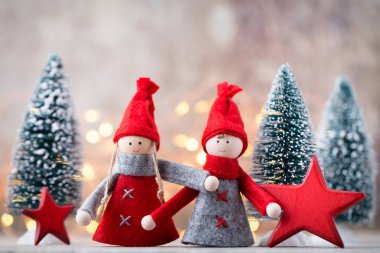 Noel tebrik kartı. GNOME Festival arka plan. Yeni yıl symb