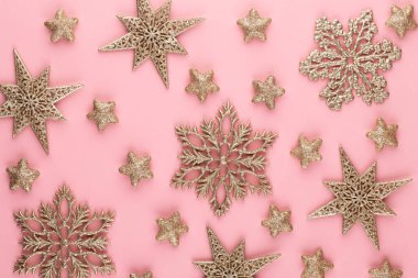 Noel arkaplanı. Yıldız altın parıltısı. Tatil arkaplanı, düz yatak.