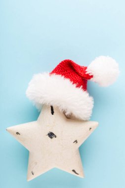 Noel süslemeli klasik Noel arkaplanı. Noel tebrik kartı. Yeni yıl konsepti. Uzayı kopyala Düz yatıyordu. Üst görünüm.