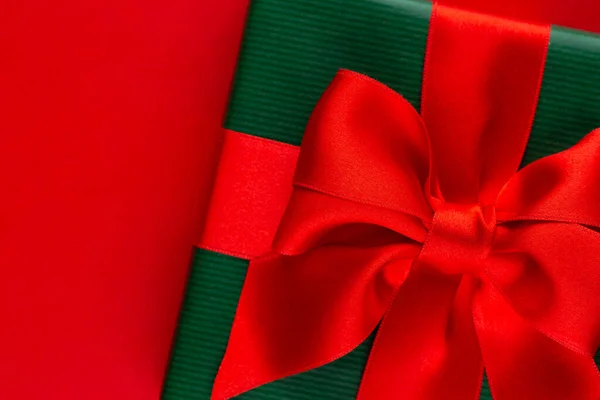Vista Superior Caixas Presente Natal Embrulhadas Arranjadas Com Fitas Mesa — Fotografia de Stock