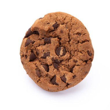 Beyaz arka planda izole edilmiş çikolatalı kurabiyeler. Tatlı bisküviler. Ev yapımı pasta.. 